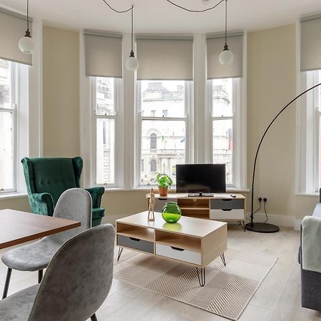Dublin Castle Suites Екстериор снимка