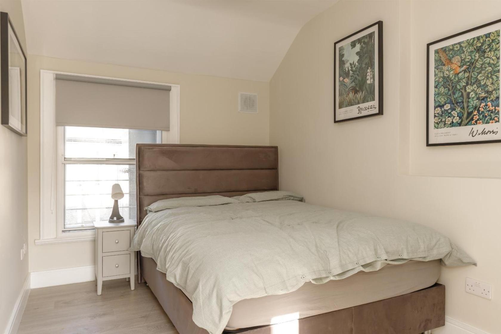 Dublin Castle Suites Екстериор снимка