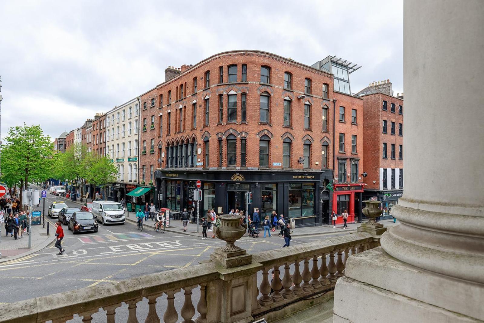 Dublin Castle Suites Екстериор снимка