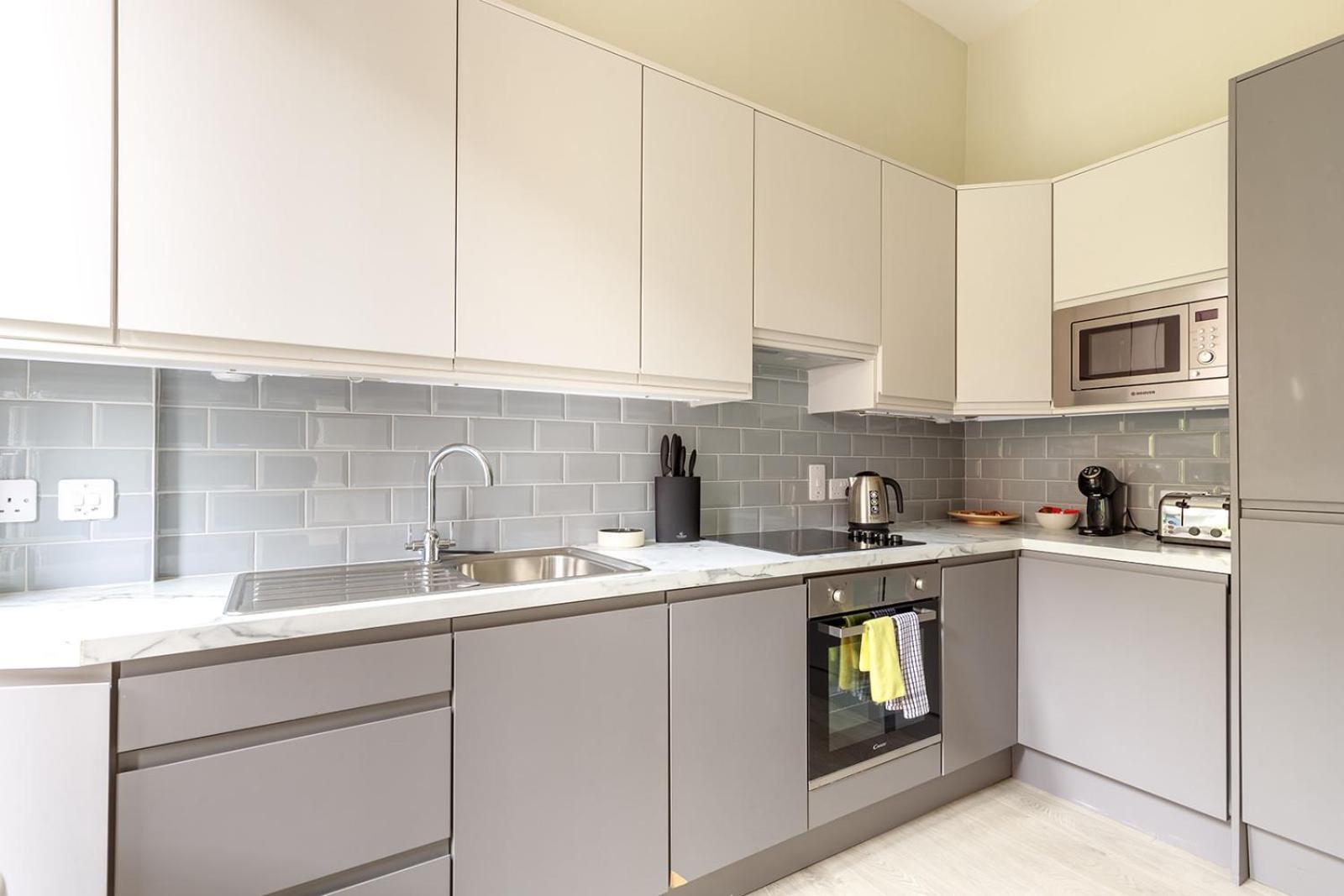 Dublin Castle Suites Екстериор снимка