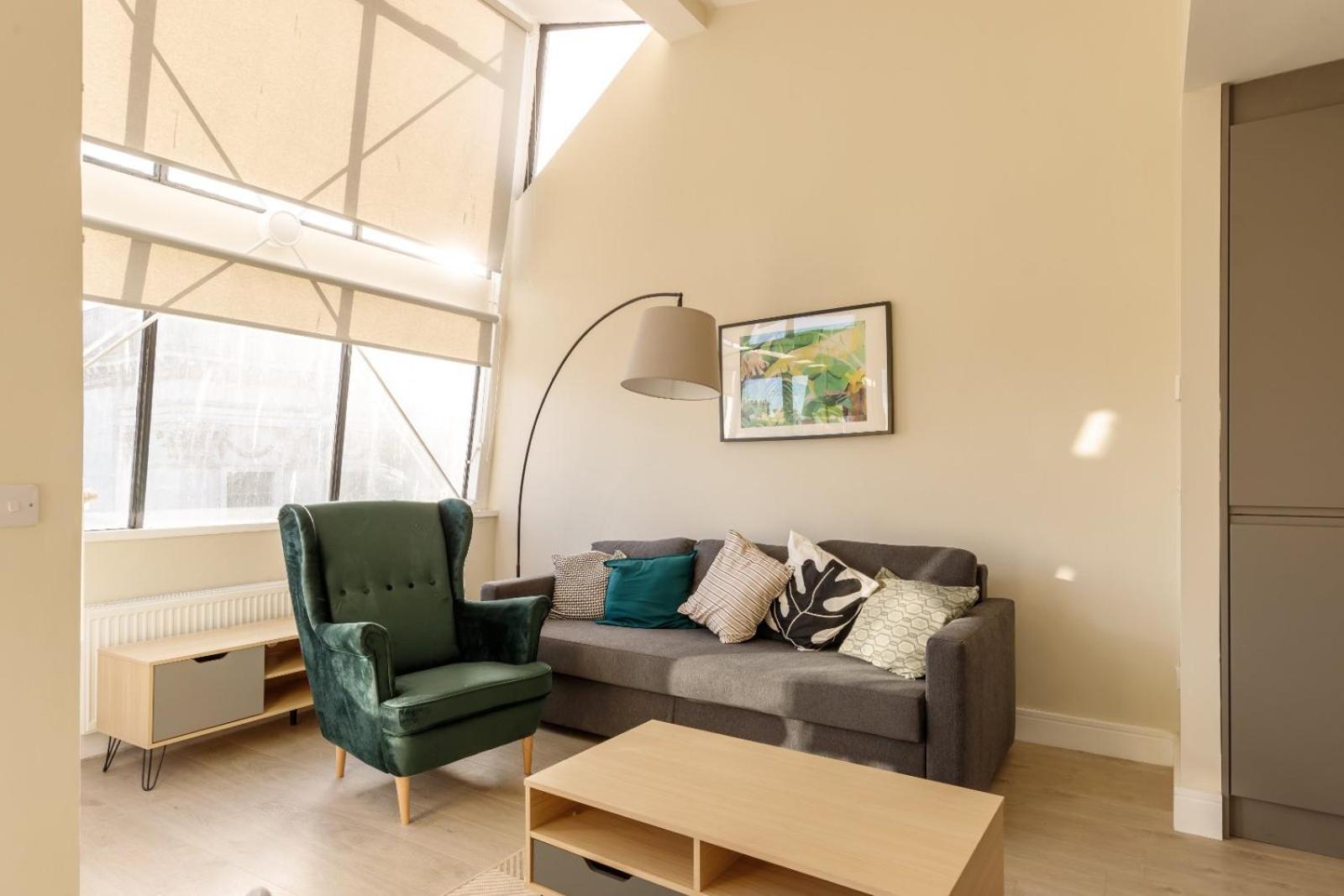 Dublin Castle Suites Екстериор снимка