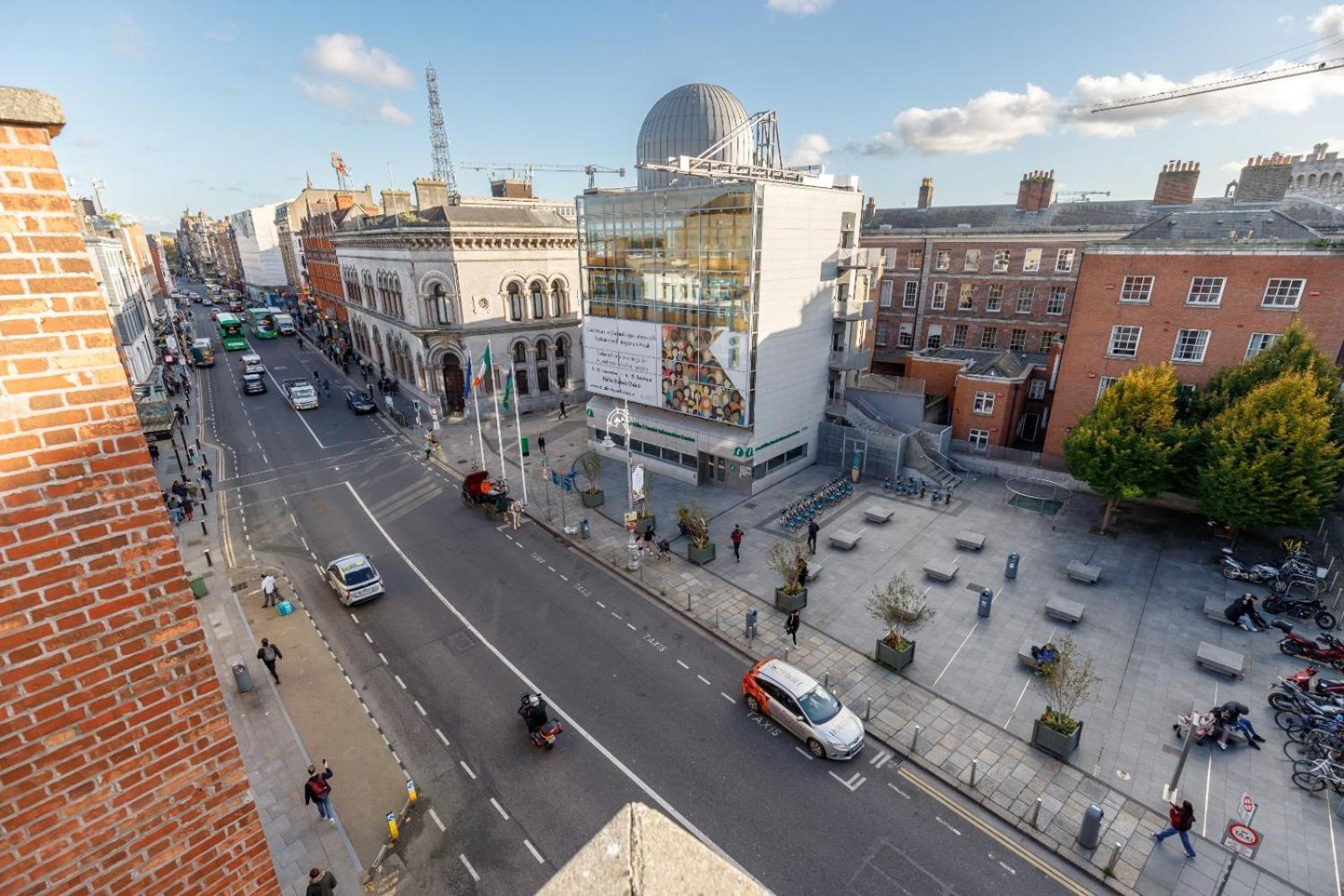 Dublin Castle Suites Екстериор снимка